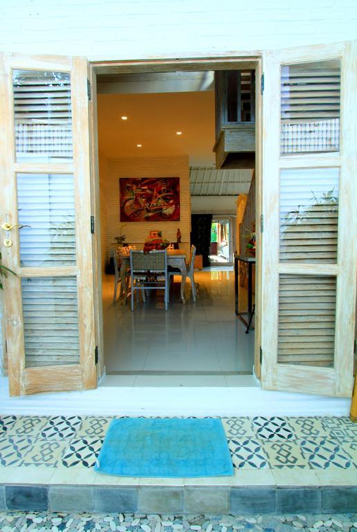 วิลลา มังกิส Villa ซานูร์ ภายนอก รูปภาพ